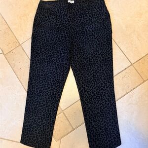 Crown & Ivy Woman’s Black Animal Print Chinos